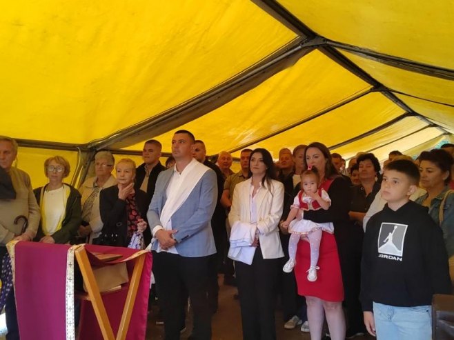 Ramići kod Ključa: Raseljeni Srbi proslavili Veliku Gospojinu (FOTO)