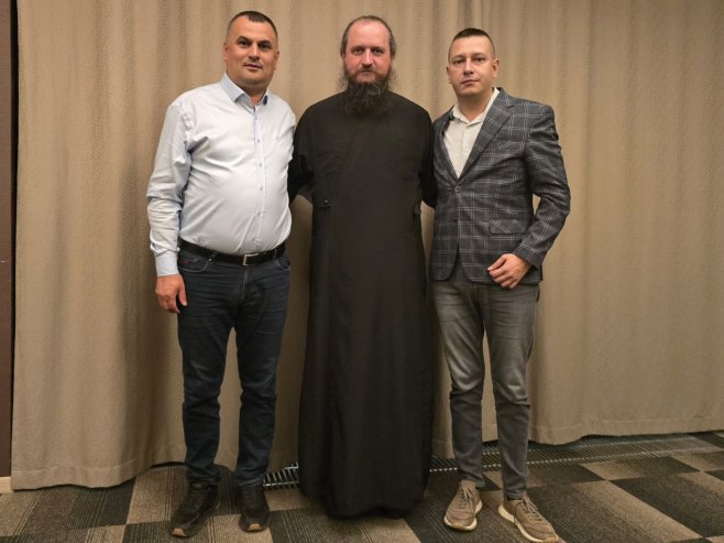 Episkop Sergije sa Goganovićem i Јošićem Episkop Sergije sa Goganovićem i Јošićem - Foto: Ustupljena fotografija