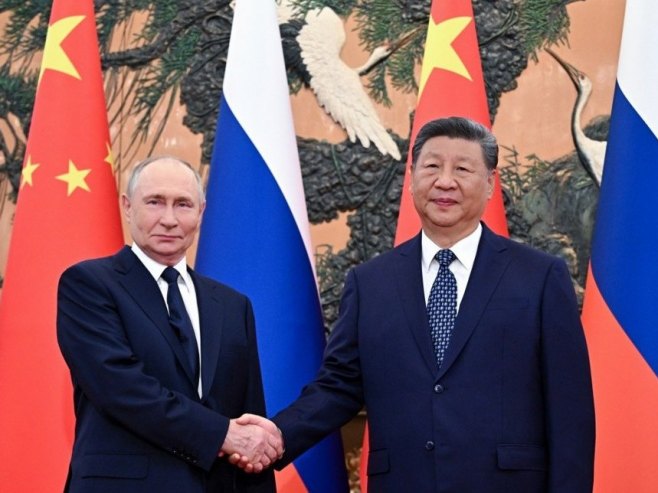 Putin i Si (Foto: EPA/SERGEY BOBYLEV) Putin i Si (Foto: EPA/SERGEY BOBYLEV) -