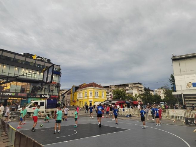 Započeli "Dani sporta" u Prijedoru: Promocija sporta i zdravog života (FOTO)