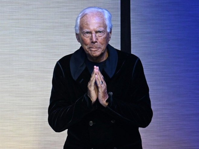 Đorđo Armani (Foto: EPA/DANIEL DAL ZENNARO) - 