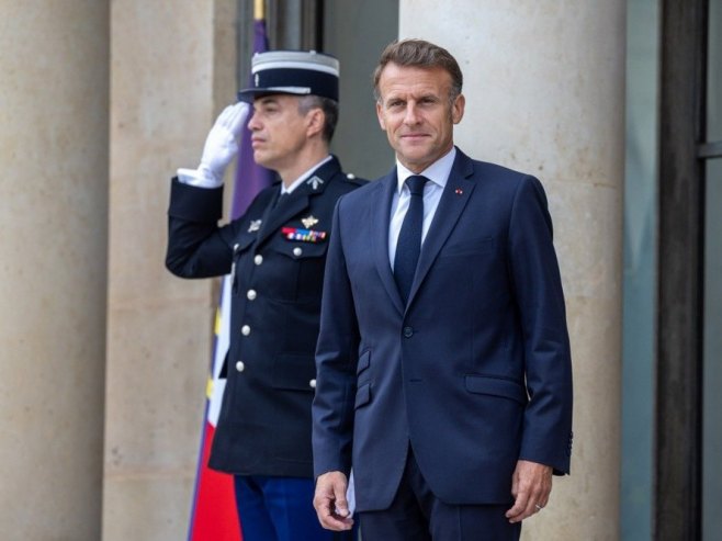 Makron (foto: EPA/CHRISTOPHE PETIT TESSON) Makron (foto: EPA/CHRISTOPHE PETIT TESSON) -