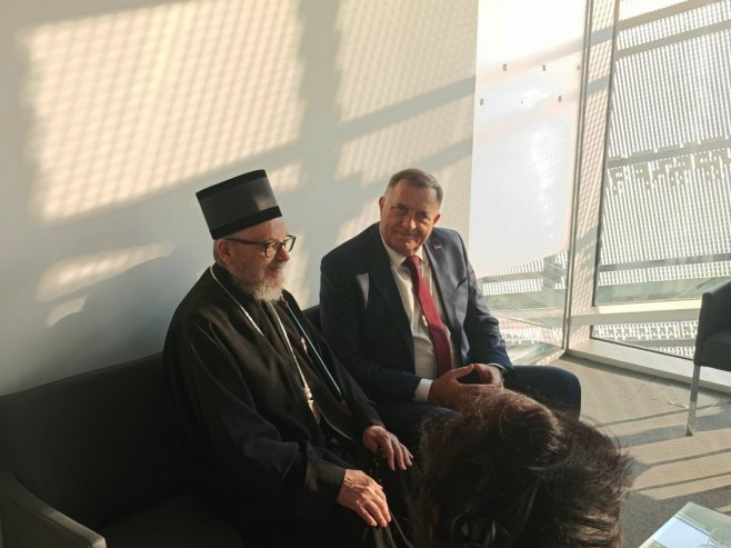 Predsjednik Srpske u Budimpešti sa mitropolitom budimskim Lukijanom