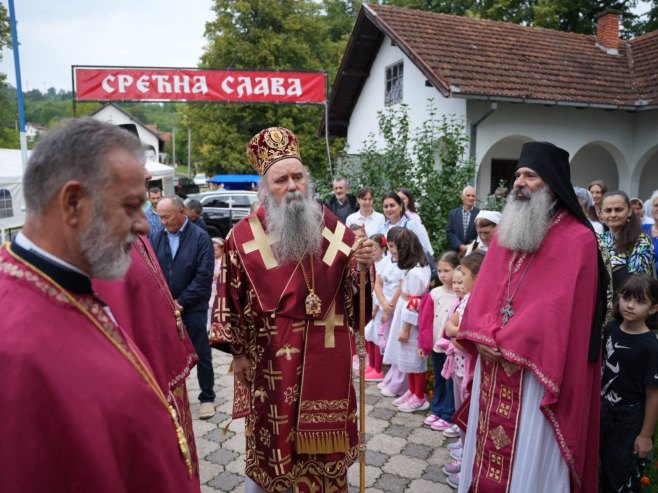 Mitropolit Fotije: Budimo narod koji pamti i čuva svoje korijene