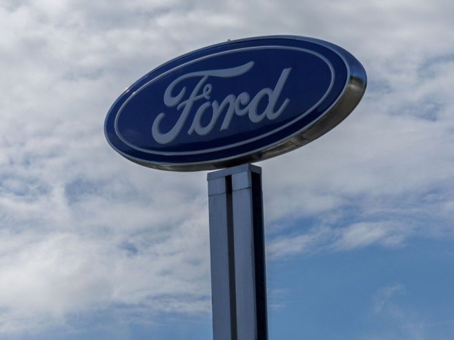 "Ford" povlači 1,9 miliona vozila zbog kamera za vožnju unazad