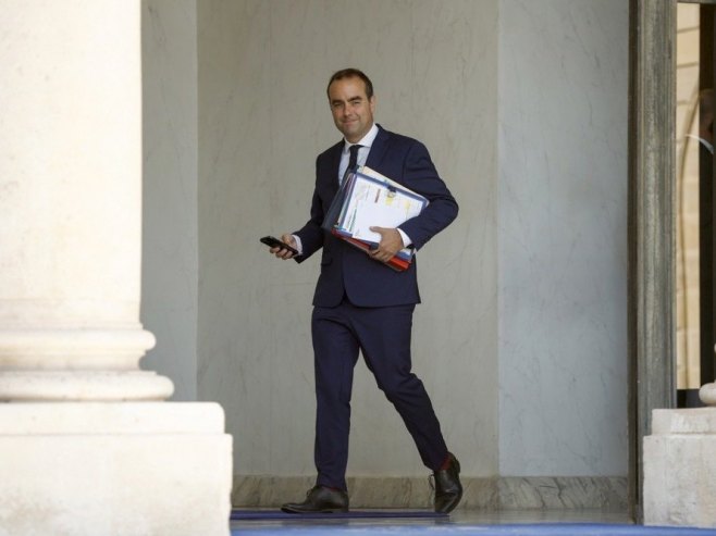 Ko je Sebastijan Lekornju, novi premijer Francuske?