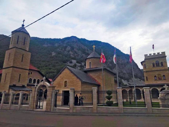 U manastiru Rmanj u toku Sveta arhijerejska liturgija