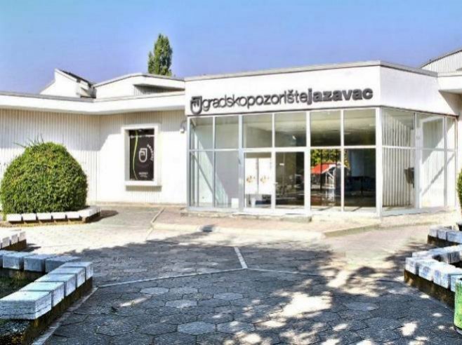 Bogat repertoar u septembru Gradskog pozorišta "Јazavac"