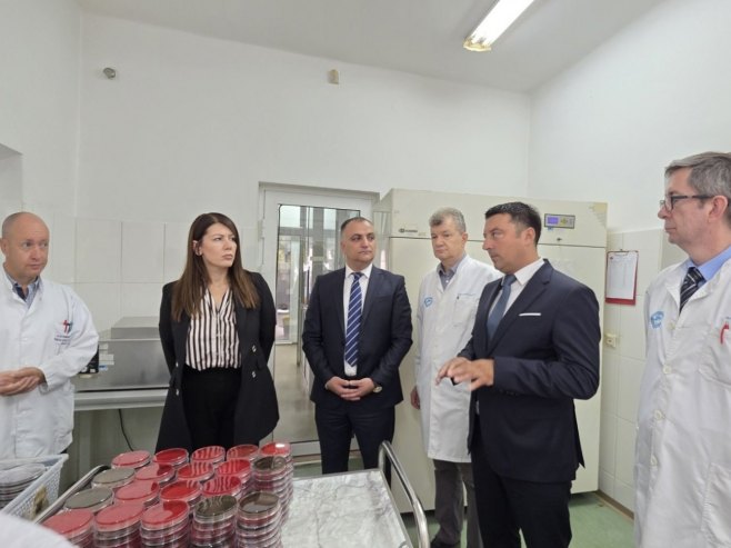 Kuzmić: Veterinarski institut primjer sistema koji dobro funkcioniše, zaslužuje apsolutnu podršku