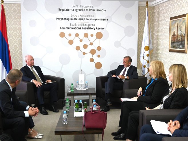 Milinović sa rukovodstvom Kontakt mreže Milinović sa rukovodstvom Kontakt mreže - Foto: SRNA
