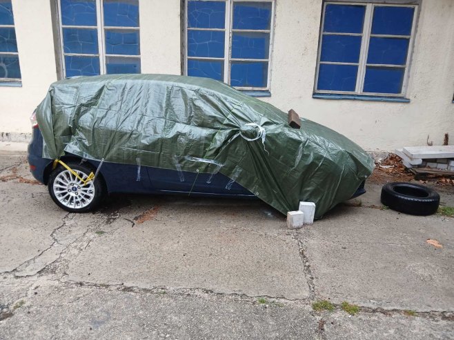 Zapaljeni automobil - Foto: RTRS