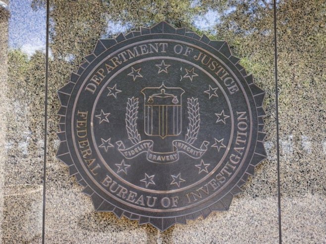 FBI objavio fotografije osumnjičenog za ubistvo Čarlija Kirka, nagrada 100.000 dolara