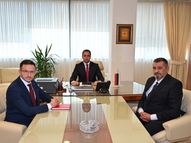 Selak imenovao Zlatka Kneževića za savjetnika Selak imenovao Zlatka Kneževića za savjetnika - Foto: Ustupljena fotografija