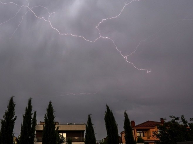 Olujno nevrijeme i tornado izazvali štetu na zapadu Belgije