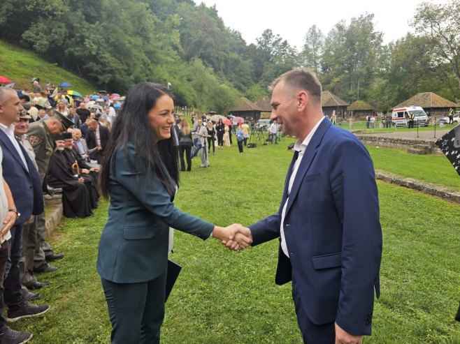 Vuk Karadžić i Filip Višnjić su naš most: Ugljevik i Loznica pišu zajedničku priču
