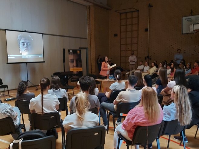 Banjaluka: U Gimnaziji održana kreativna radionica o prevenciji vršnjačkog nasilja