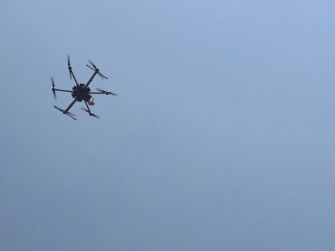 Srušen dron iznad zgrade Vlade Poljske, uhapšeni Bjelorusi