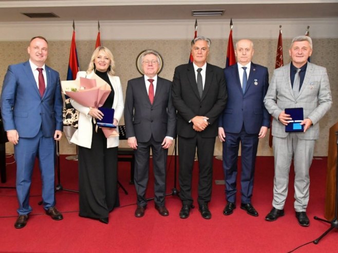 Sastanak - Foto: Ustupljena fotografija