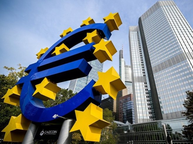 Evro na najvišem nivou u odnosu na dolar za četiri godine