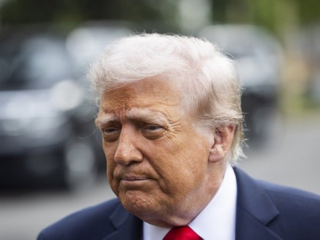Donald Tramp (Foto: EPA/JIM LO SCALZO, ilustracija) - 