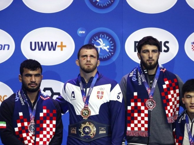 Aleksandar Komarov (Foto: EPA/ANTONIO BAT) - 