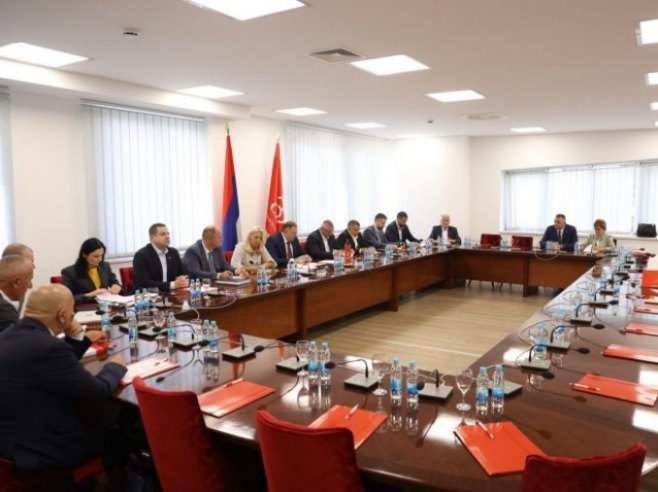 Sjednica Izvršnog komiteta SNSD-a u Banjaluci (FOTO)