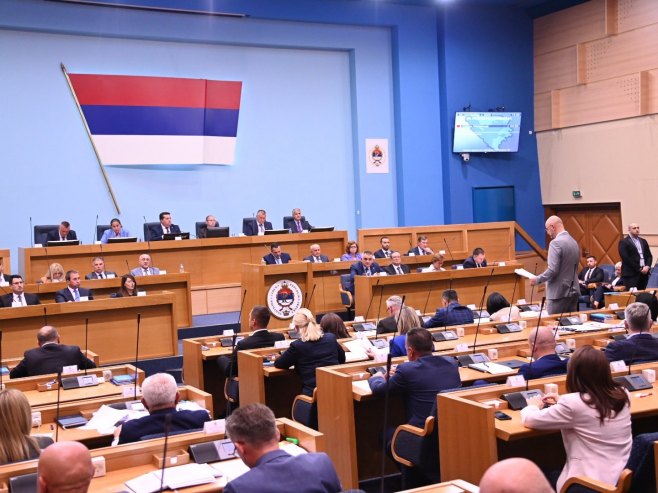 Narodna skupština odlučila: Stranke samostalno odlučuju o učešću na izborima (FOTO/VIDEO)