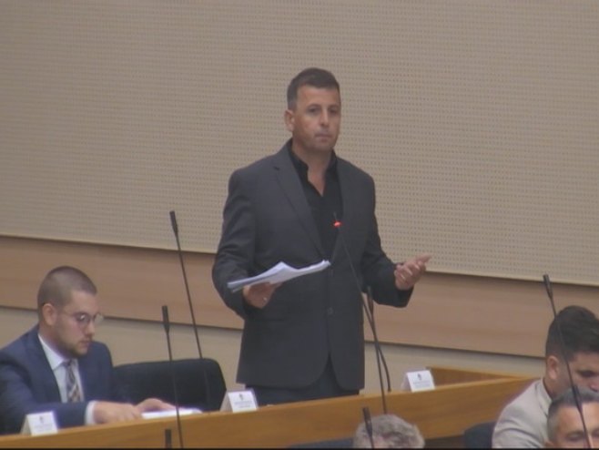 Vukanović tražio pauzu u Narodnoj skupštini Srpske da se javi u program BHRT (VIDEO)