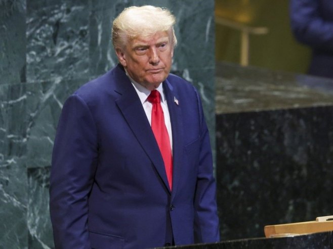 Donald Tramp (foto: EPA/SARAH YENESEL) - 