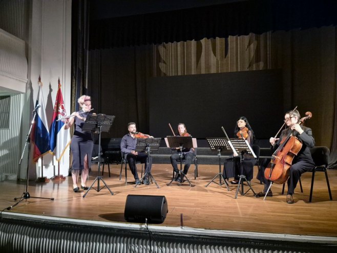 U Ruskom domu izložba slika Renata Rakića i koncert kamernog ansambla Akademije umjetnosti