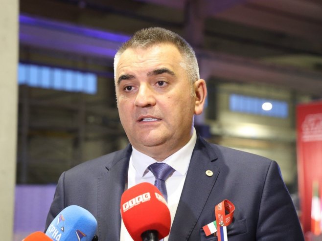 Minić: Institucije na usluzi privredi, auto-putevi važan faktor (VIDEO)