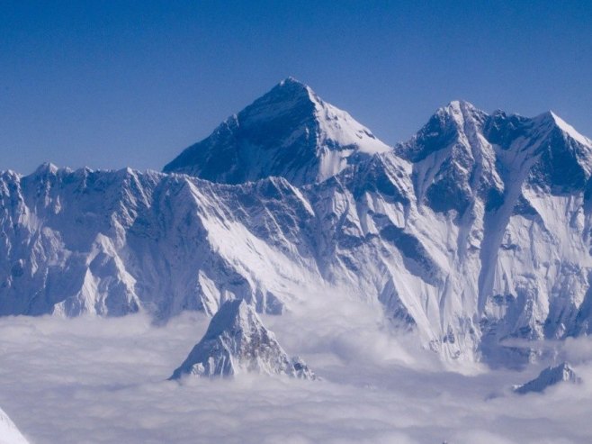 Poljak osvojio Mont Everest bez dodatnog kiseonika (VIDEO)