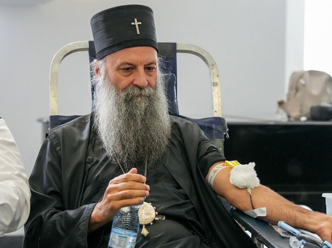 Patrijarh Porfirije i brojni Beograđani u akciji dobrovoljnog davanja krvi