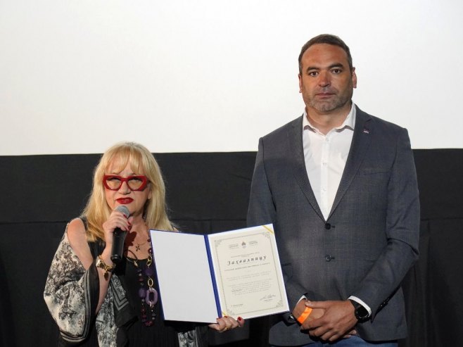 Film "Svjedok" premijerno prikazan u Čikagu; Bojić: Širiti priču o srpskom stradanju (FOTO)