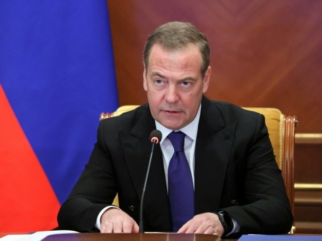 Medvedev Trampu: Opet Holivud, triler i loša gluma