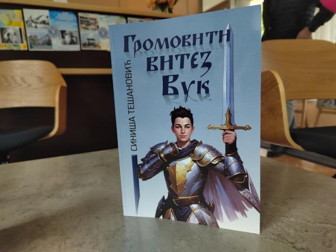 Prijedor: Promovisan roman "Gromoviti vitez Vuk"