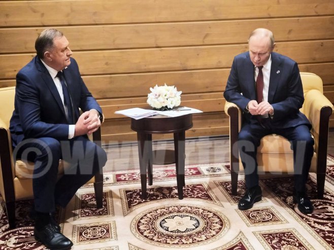 Ruski predsjednik čestitao Dan srpskog jedinstva; Dodik: Želimo da Rusija napreduje