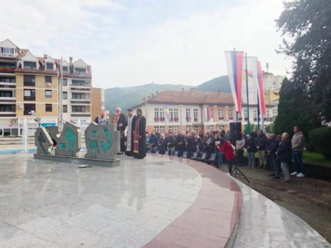 Foča: Molitveno sjećanje na "vječnu stražu" 13 boraca Fočanske brigade VRS (VIDEO)