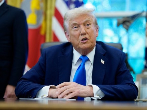 Donald Tramp (FOTO:  EPA/Aaron Schwartz / POOL) - 