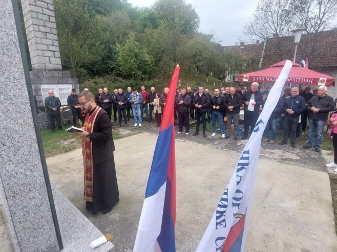 Parastos u Fakovićima - Foto: RTRS