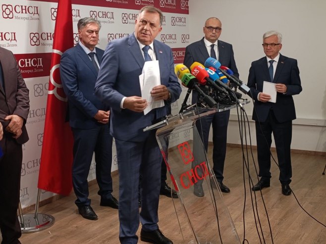 Dodik: Načelnik Han Pijeska iz SDS-a prelazi u SNSD