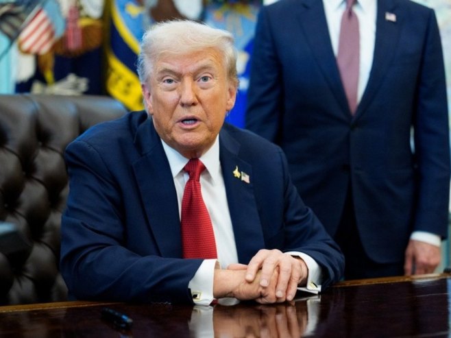 Donald Tramp (Foto: EPA/Aaron Schwartz - Pool via CNP / POOL) - 