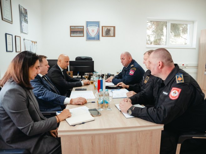 Budimir posjetio Žandarmeriju Budimir posjetio Žandarmeriju - Foto: Ustupljena fotografija