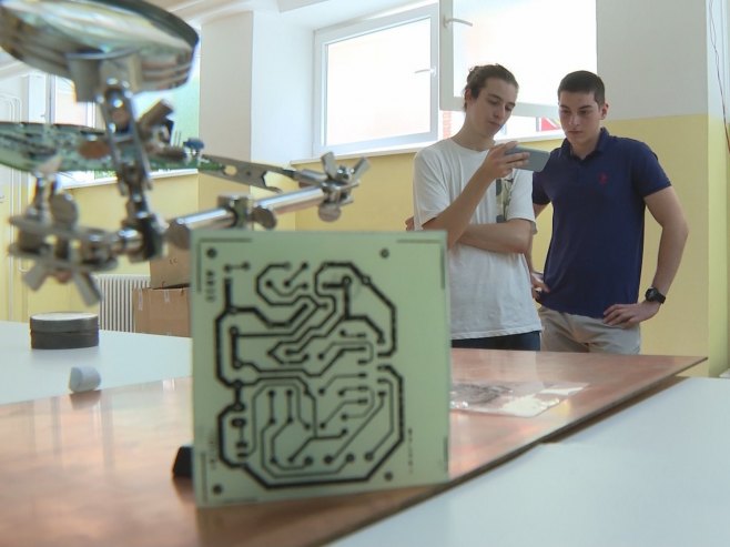 Izvanredni rezultati učenika Elektrotehničke škole u Rusiji; Uspjeh dokaz da je obrazovanje na dobrim temeljima