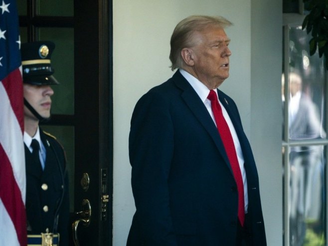 Donald Tramp (foto: EPA/WILL OLIVER) Donald Tramp (foto: EPA/WILL OLIVER) -