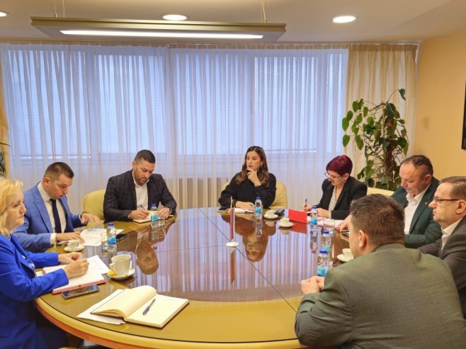 Šulić sa predstavnicima Saveza sindikata: U fokusu kontrola rasta cijena životnih namirnica