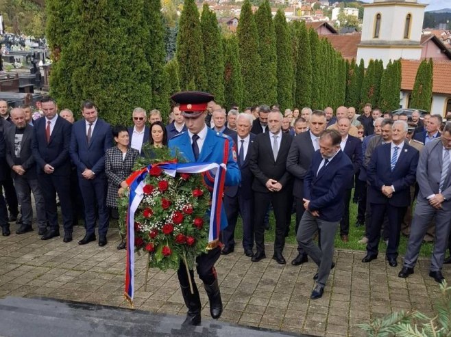 Minić i Egić u Mrkonjić Gradu; Obilježavanje 30 godina od agresije na 13 zapadnokrajiških opština (FOTO)