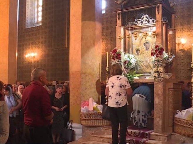 Čudotvorna ikona Bogorodice čuva Čajniče (VIDEO)