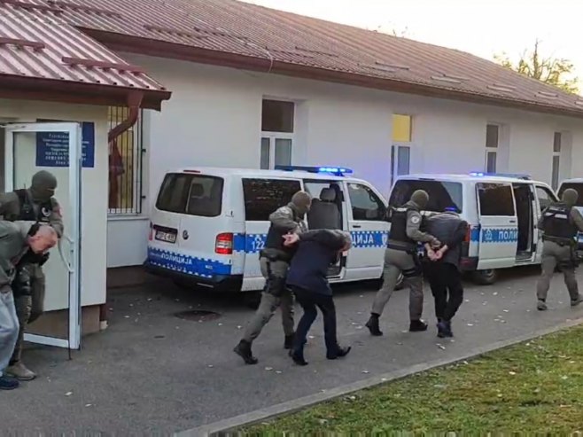 Uhapšeni u akciji "Petlja" sprovedeni u Okružno javno tužilaštvo Banjaluka (VIDEO)