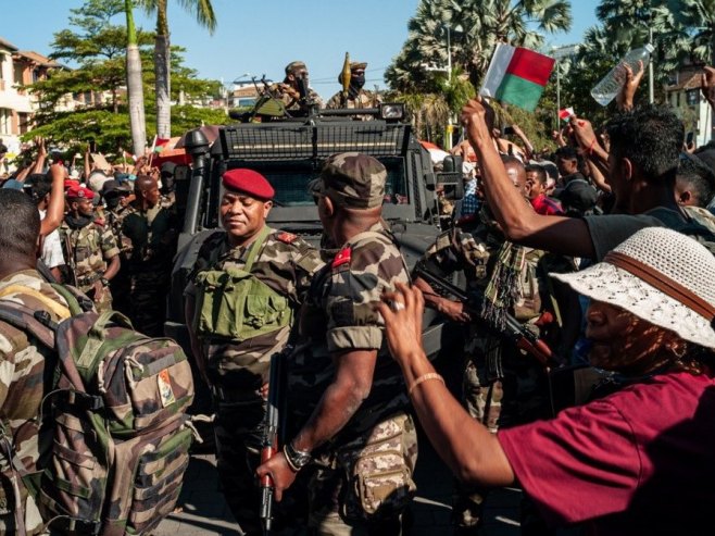 Vođa pobune na Madagaskaru objavio da preuzima poziciju predsjednika (VIDEO)